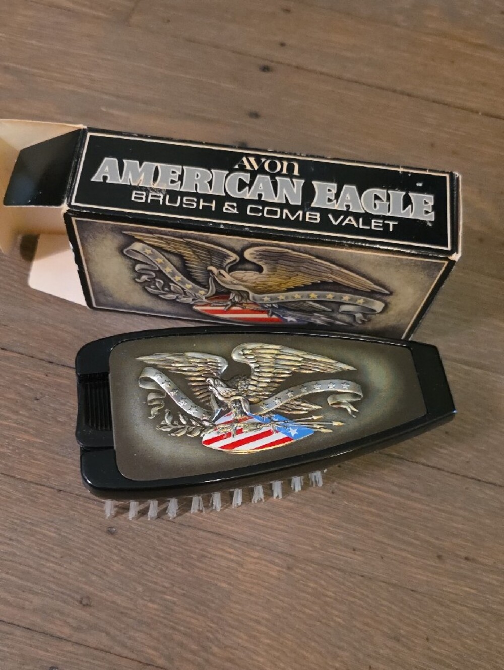 Avon American Eagle Brush & Comb Valet - Vintage NEW